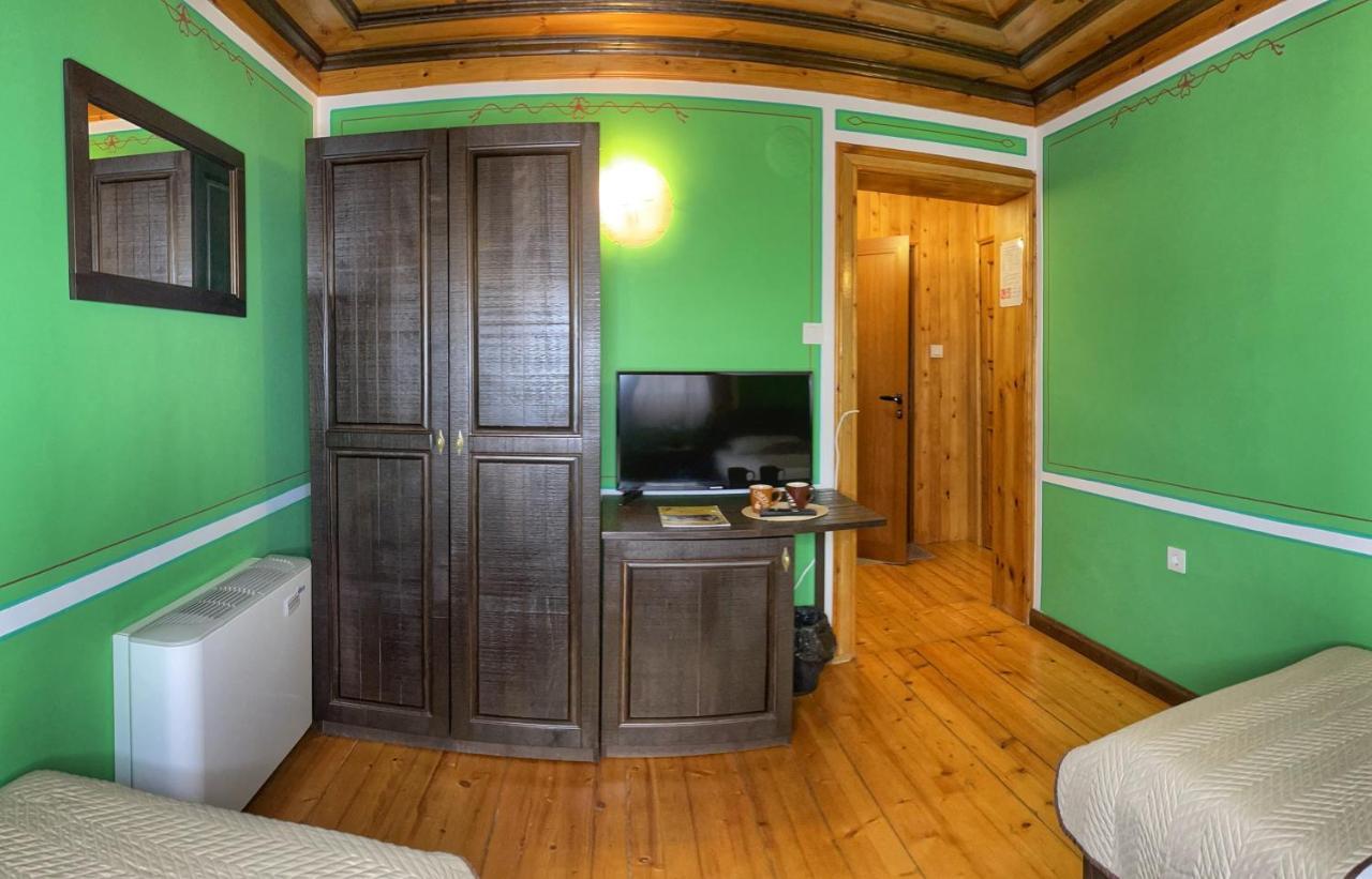 Guest Rooms Colorit โคปริฟชทิทซา ภายนอก รูปภาพ